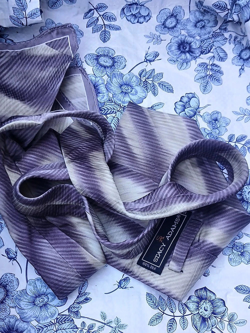 Stacy Adams Abstract Pattern Tie Set in Purple